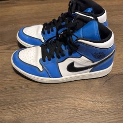 Jordan 1 Signal Blue Size 7.5 Men