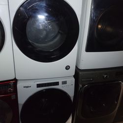Whirlpool Large Capacity 5.0cu Ft Load & GO Washer With Stackable Gas Dryer Set 