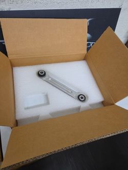 Maserrati Ghibli  Right Rear Spindle Knukle 14-21 #3787
