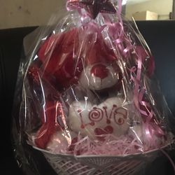 Red Bear w/ Love Heart 