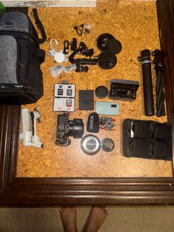 Canon EOS Mark 2 4K camera and all accessories  PERFECT condition! Only used twice