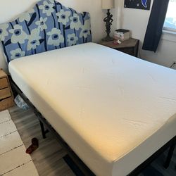 Tempur-Pedic Queen Mattress 