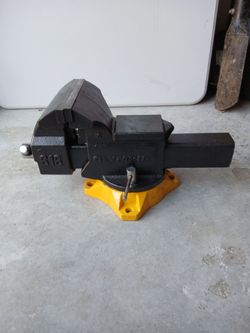 Olympia Tools Bench Vise