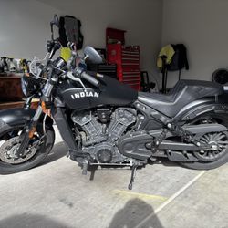 2020 Indian Scout bobber sixty