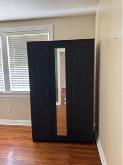 Stand alone wardrobe (IKEA)