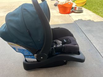 Safety 1st Baby Car Seat And Base