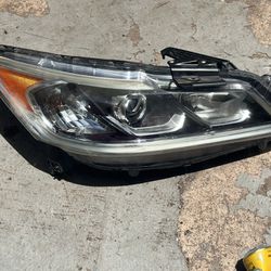2017 Honda Headlight 