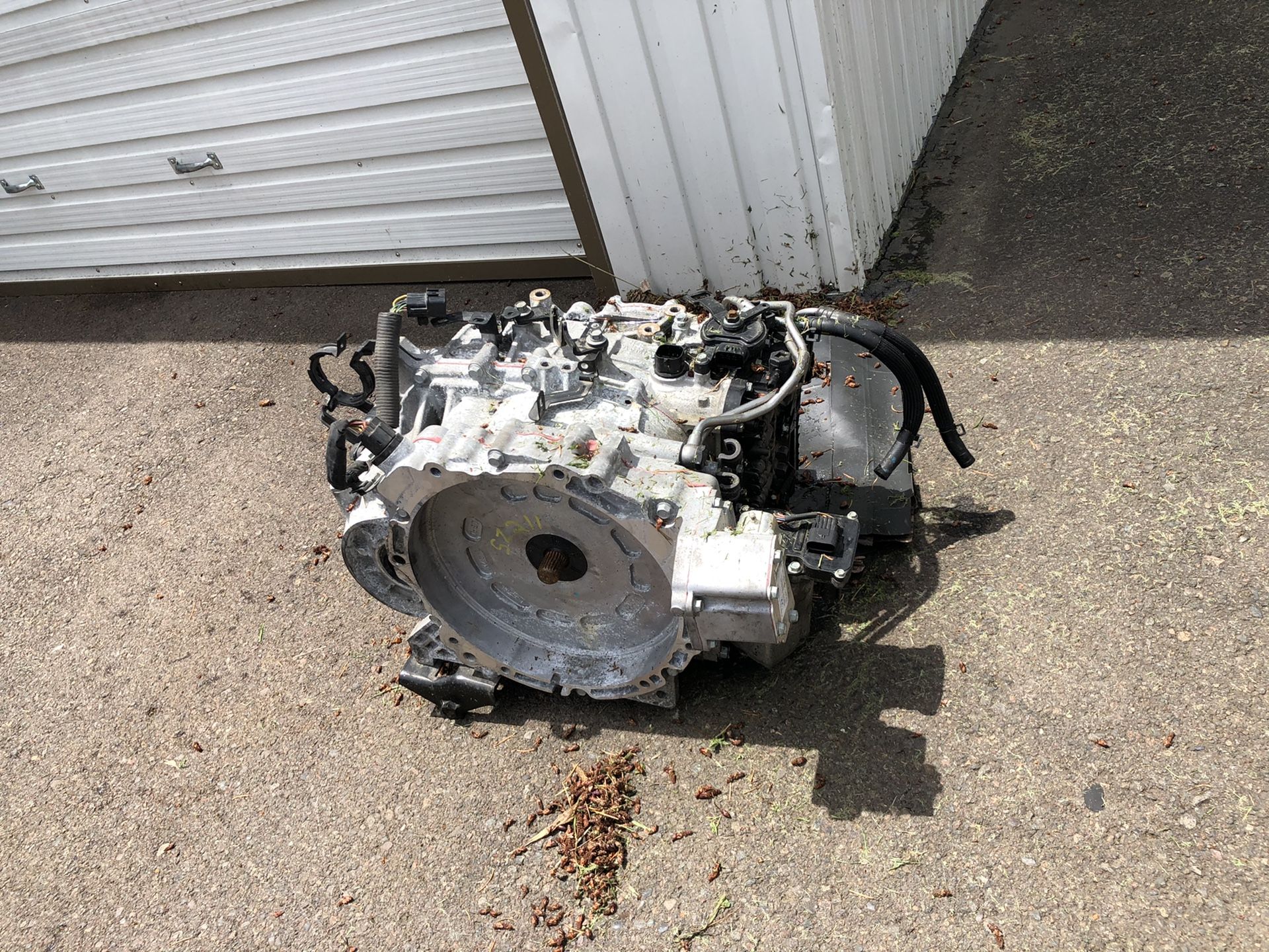 2015 Hyundai Sonata hybrid cracked transmission