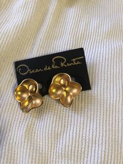 New earring gold plated