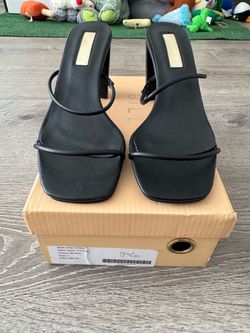 Billini Cypria Black Heels Size:7W