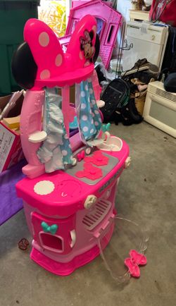 Minnie Mouse kitchen toddlers