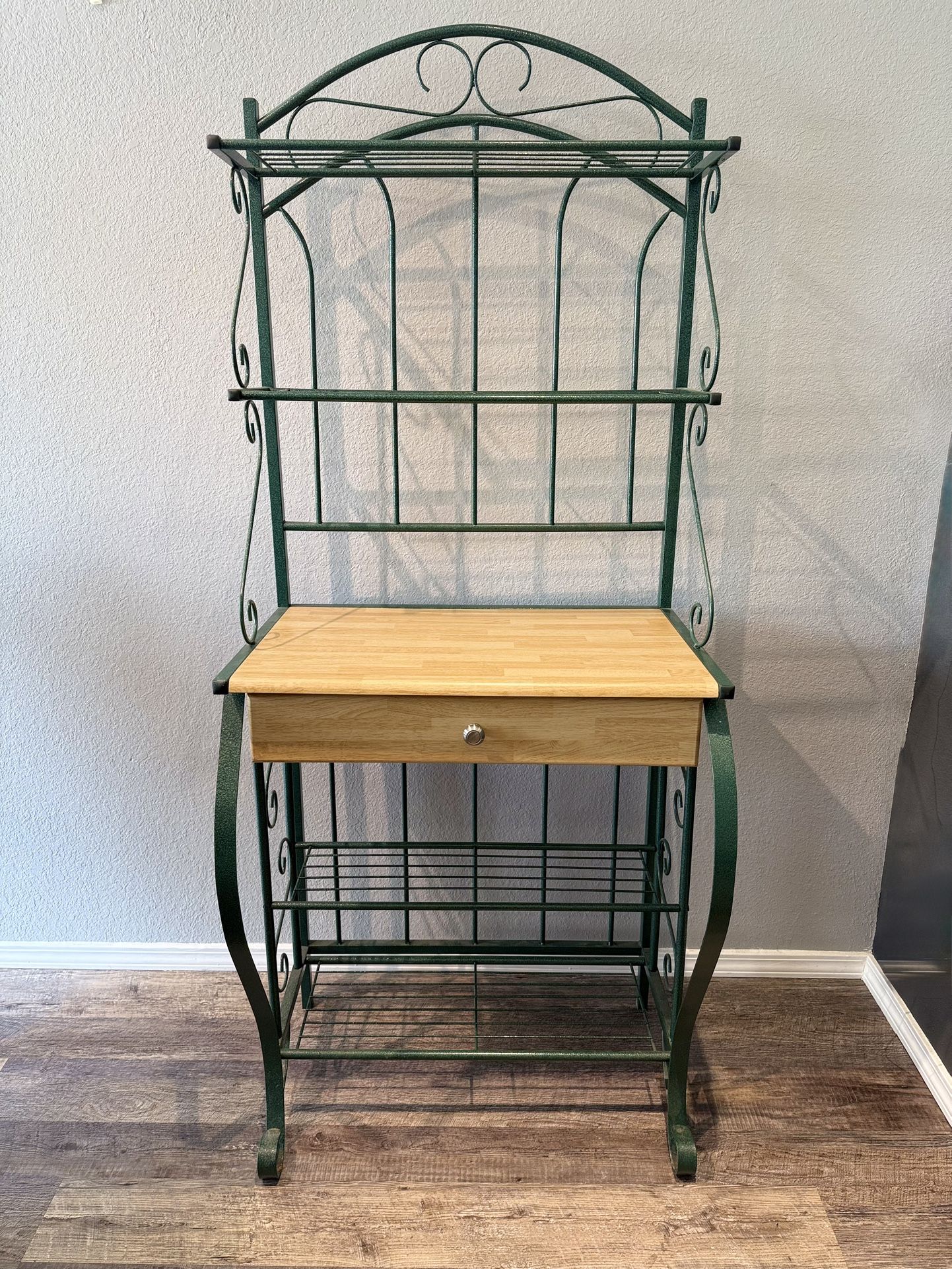 BAKERS RACK