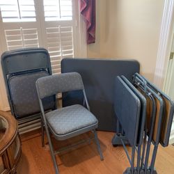 Vintage Card table And Matching Tv Trays 