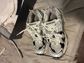 balenciaga runners