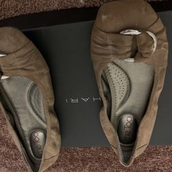 Light brown flats size 6