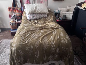 Adjustable twin bed