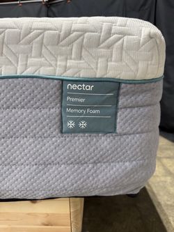 Nectar Premier Memory Foam (King)