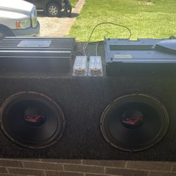 Rockford Fosgate Amp And Subwoofers 