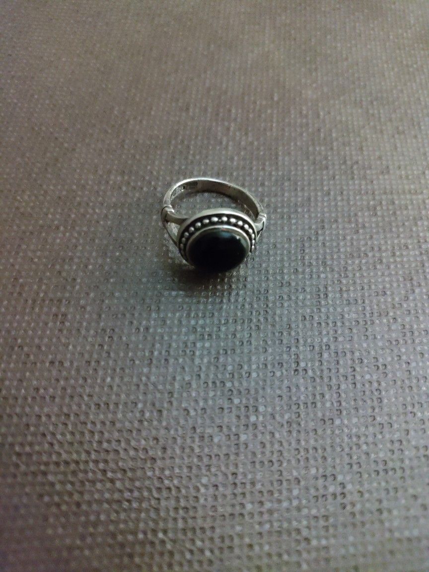 Black Onyx And Sterling Ring Size 6-7