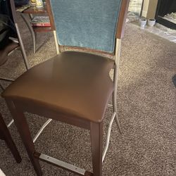 2  High Chairs And Table