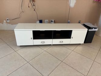 Tv console