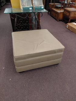 Large ottaman with storage