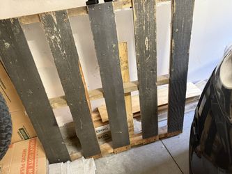 Free pallet 43x42