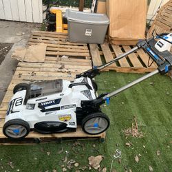 HART 40-Volt Cordless Brushless 20-inch Self-Propelled Mower Kit, (1) 5.0Ah Lithium-Ion Battery, (1) Battery Charger
