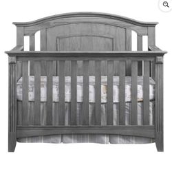 Baby Crib With The Mattress 