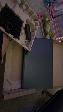 2 brand new dell monitors