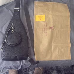 Louis Vuitton Taigarama Duo Slingbag Black