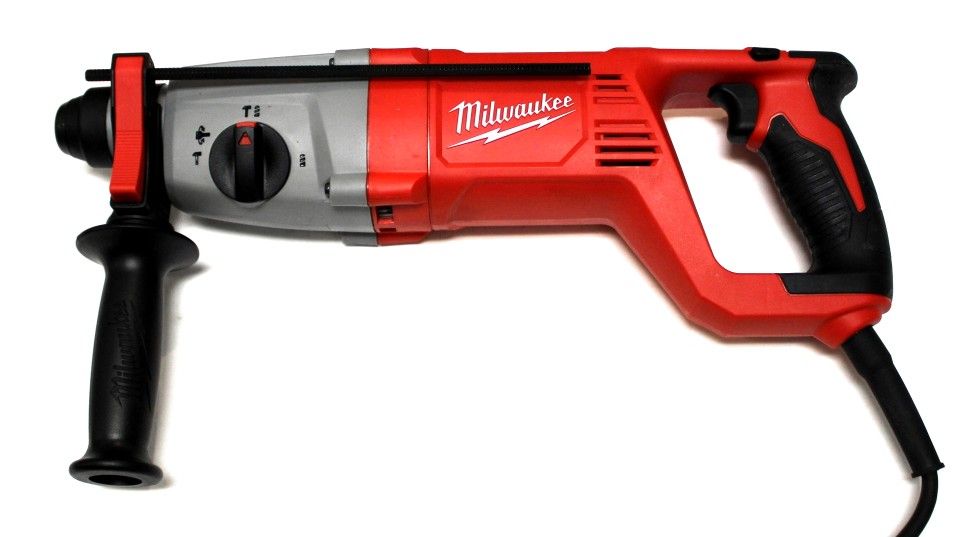 Milwaukee Corded D-Handle Rotary Hammer