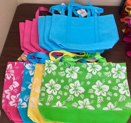Tote Bags and Tumbler Set