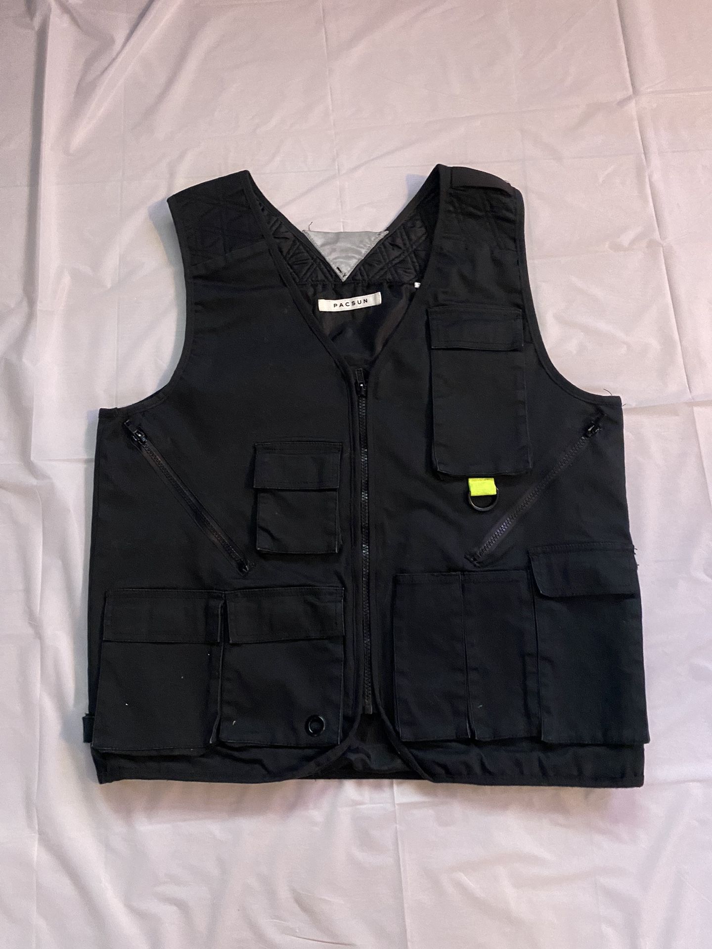 Pacsun Vest . - MAKE AN OFFER IF INTERESTED