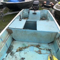 Boston Whaler.  17 Ft.  75 Mercury. 