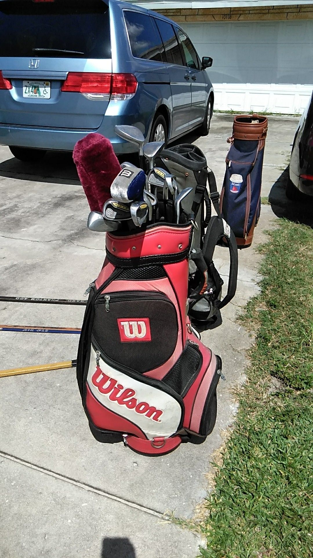 Wilson golf bag and complete set preowned