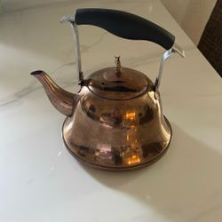 Tea kettle