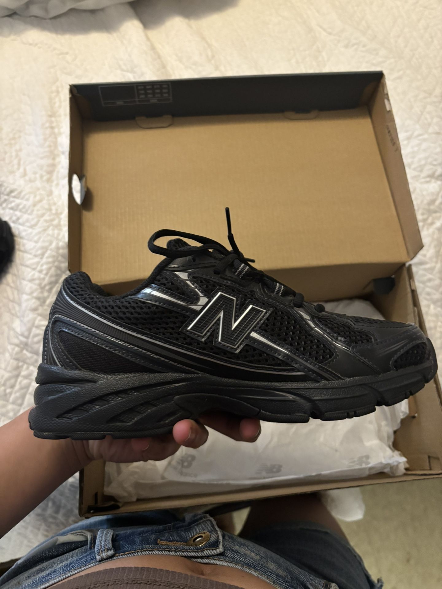 new balance 740 black/grey