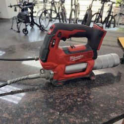 Milwaukee Grease Gun