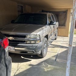 2003 Chevy Suburban 
