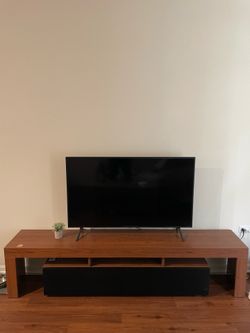 TV Stand (no TV)