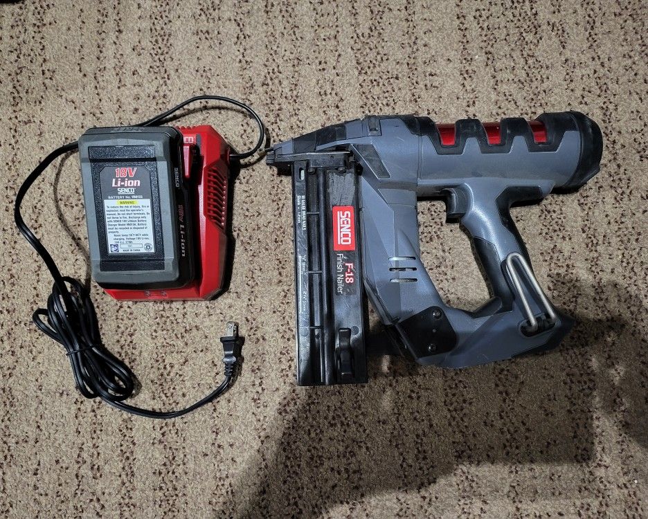 Senco F-18 Finish Nailer With Charger And New Battery Not Functional