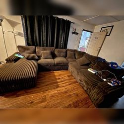 Chocolate Color RHF Fabric U-Shaped Pull Out Sectional Sofa With Storage Chaise and Pillows