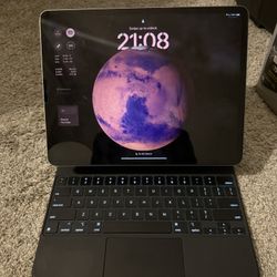 iPad Pro 12.9″ (2022) 1 TB Wi-Fi