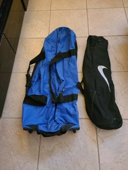 Golf & clubs bag with wheels, $20