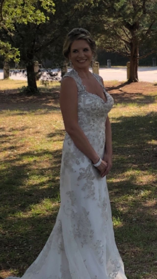 Maggie Sottero Wedding dress Size 10