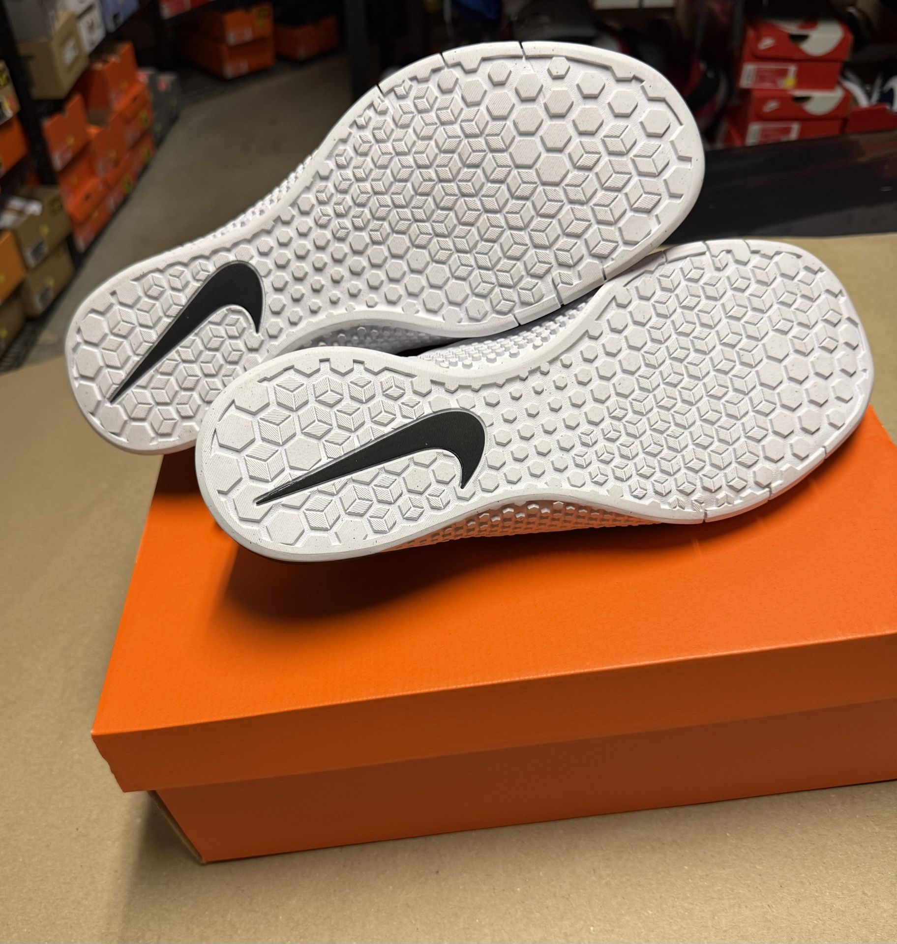 Nike Metcon 1 OG 2025 men’s size 14 weightlifting training CrossFit shoes NEW! Mens cross training shoes Nike METCON 1 OG | AD Sport.store main image 4