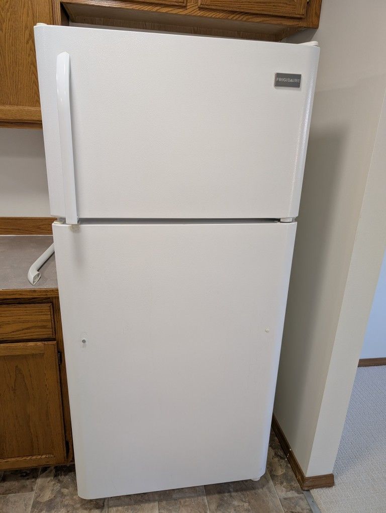 Frigidaire Fridge