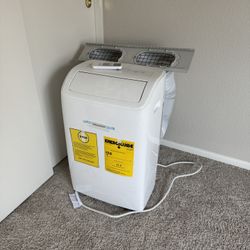 Hisense AC Unit with remote - great condition