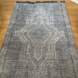 West Elm Rug 5x8